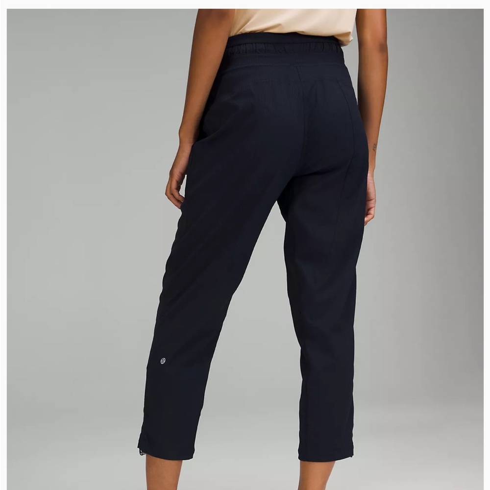 EUC Lululemon Dance Studio pants Size 4